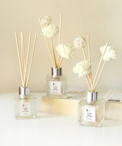 Official Key Items Floral Reed Diffuser