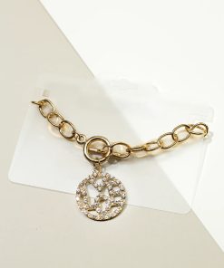Sparkly LOVE in Circle Bracelet