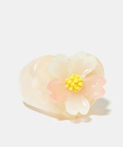 Alternative view of Resin Flower Ring