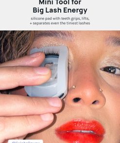 Alternative view of AOA Travel Eyelash Curler with Built-In Comb