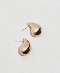 Alternative view of Sculpted Teardrop Studs
