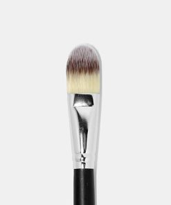 F15: Flat Foundation Brush