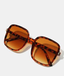A+ Trendy Oversized Vintage Shades